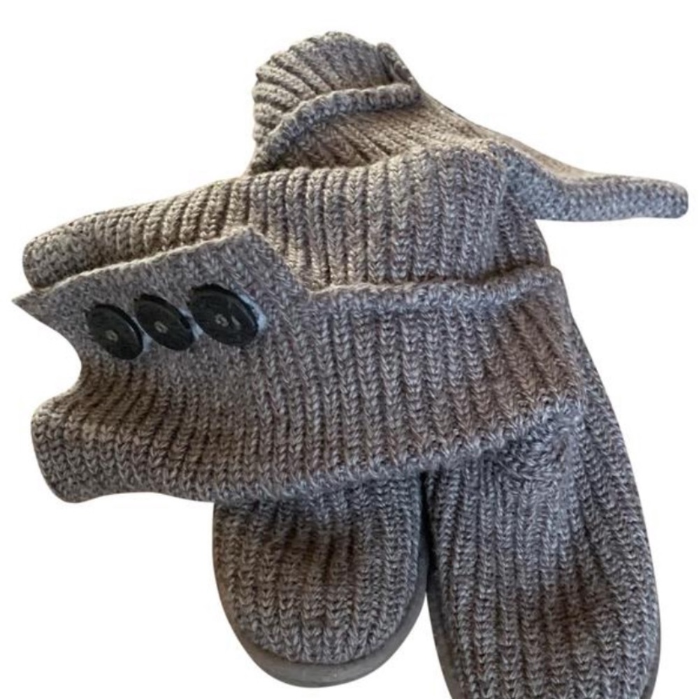 Cardi Uggs